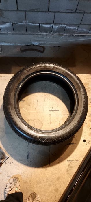 Шины 235 55 R20 Continental