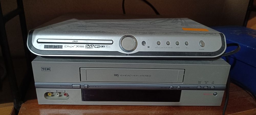 DVD плейър Elite + VHS TCM плейър