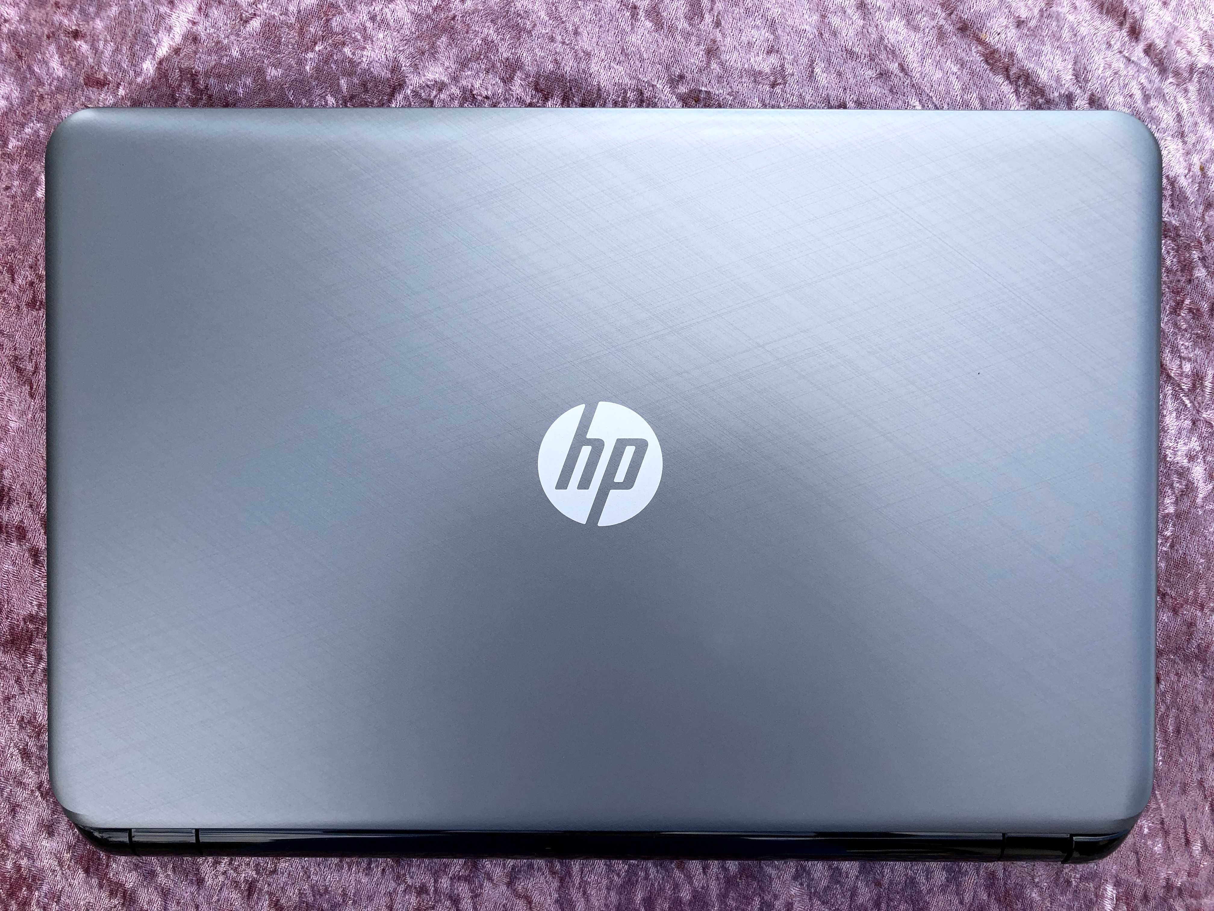 HP 15-r254nu сребрист