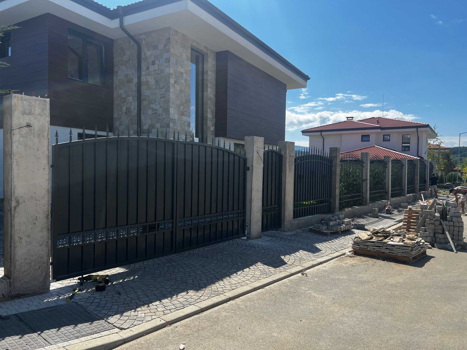 Железарски услуги и заваряване. Метални конструкции.