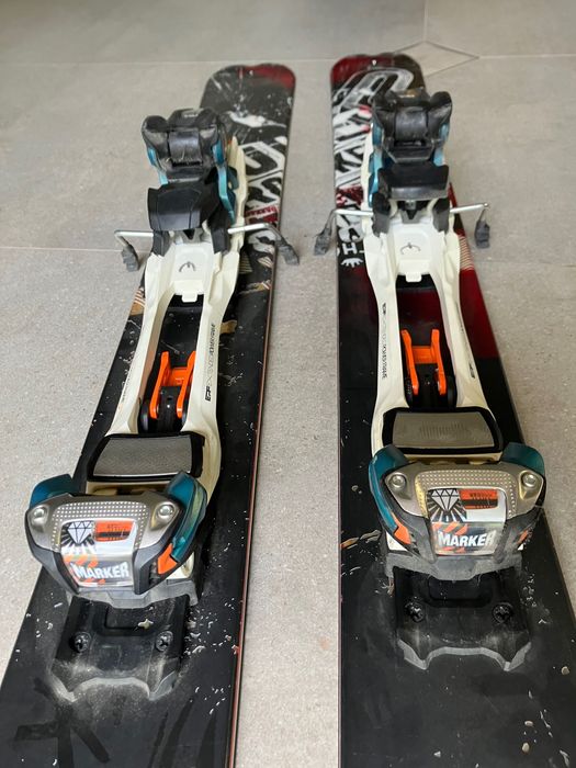 Schiuri alpine freeride 181 cm Dark Side legaruri tura Marker
