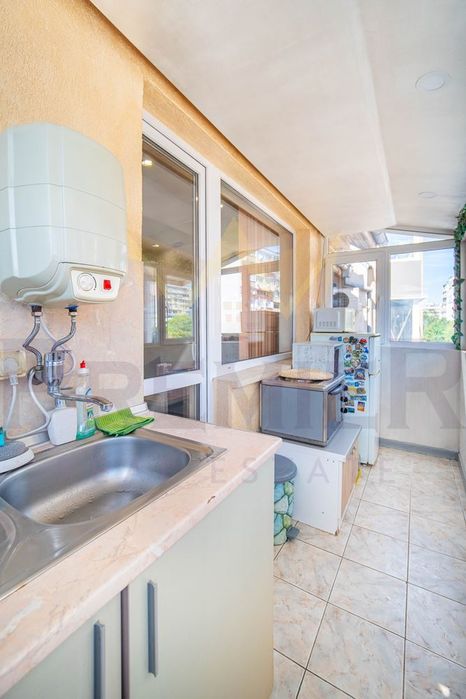 Продава се Двустаен апартамент в Варна, Възраждане 1 - 45 кв.м за 2667 €/кв.м - Снимка #6