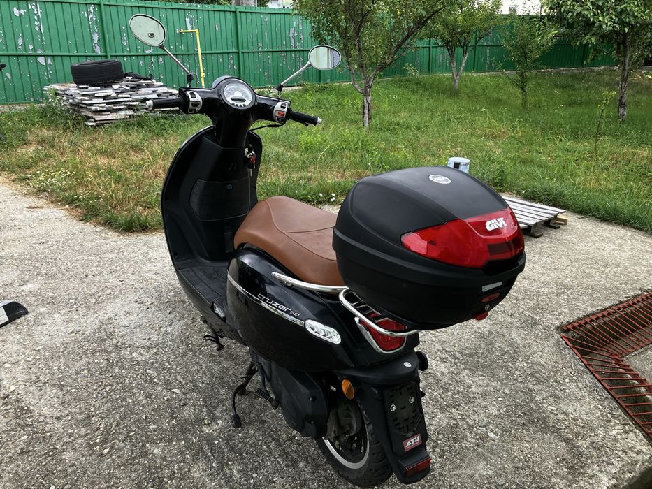 Scuter Explorer cruzer 50