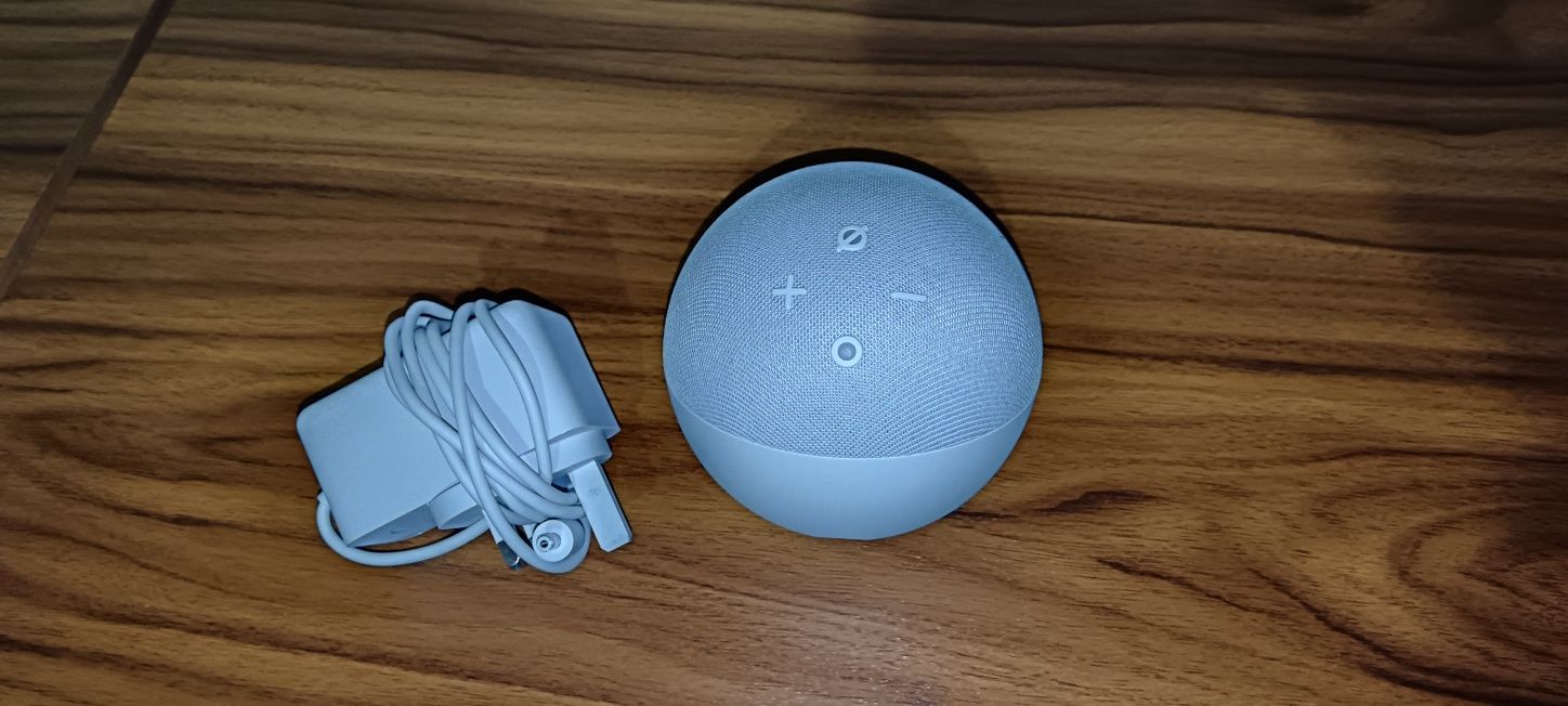 VÂND TV SAMSUNG, boxă alexa echo dot, căști air pods