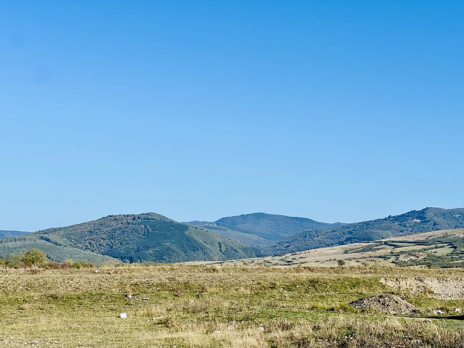 Teren intravilan, utilitati apa si curent-Izvor Carpinis