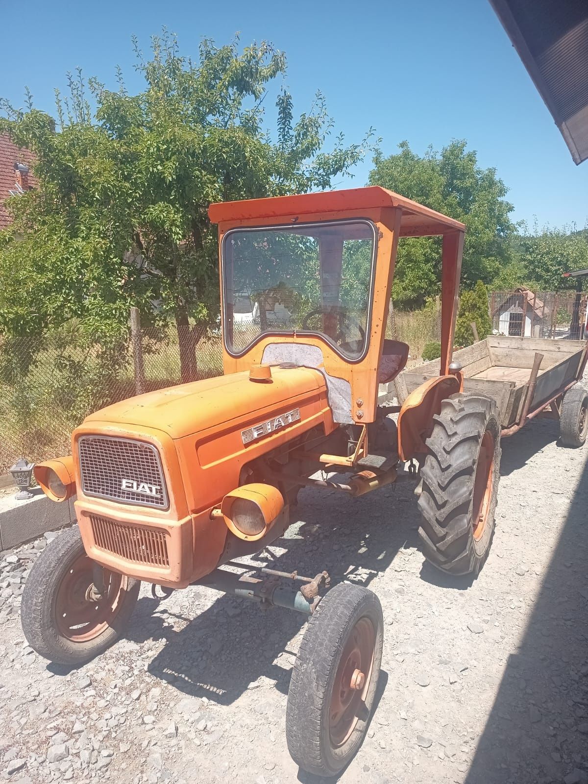Vand Tractor Fiat 215
