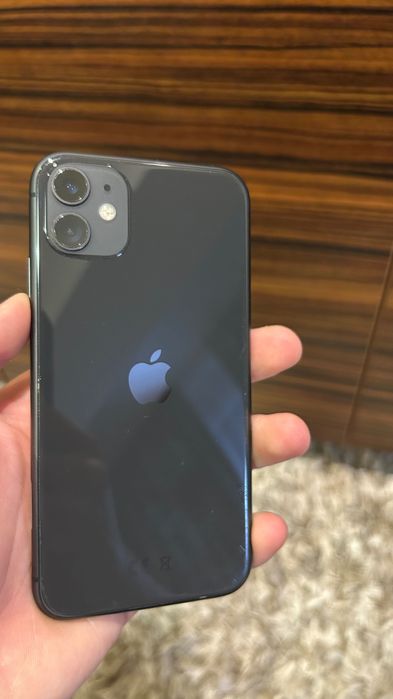iphone 11 64gb, baterie 77%