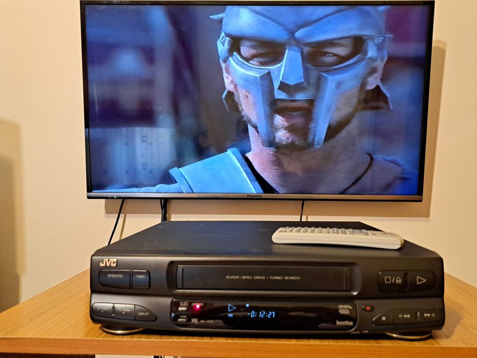 videorecorder vcr JVC HR-J225