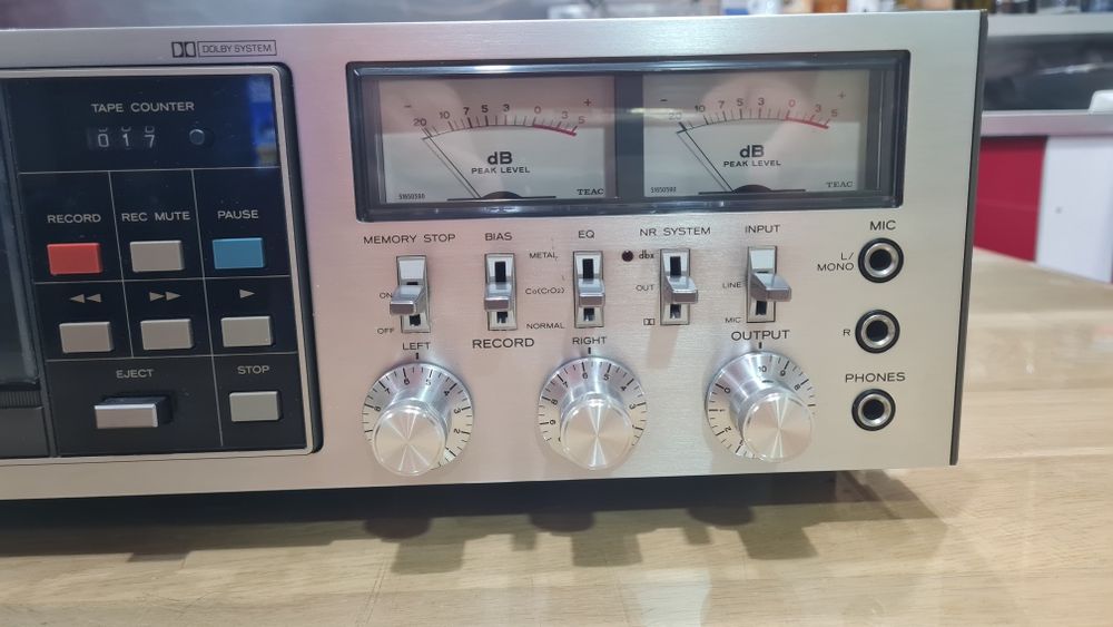 Casetofon  deck Teac  A-550 RX