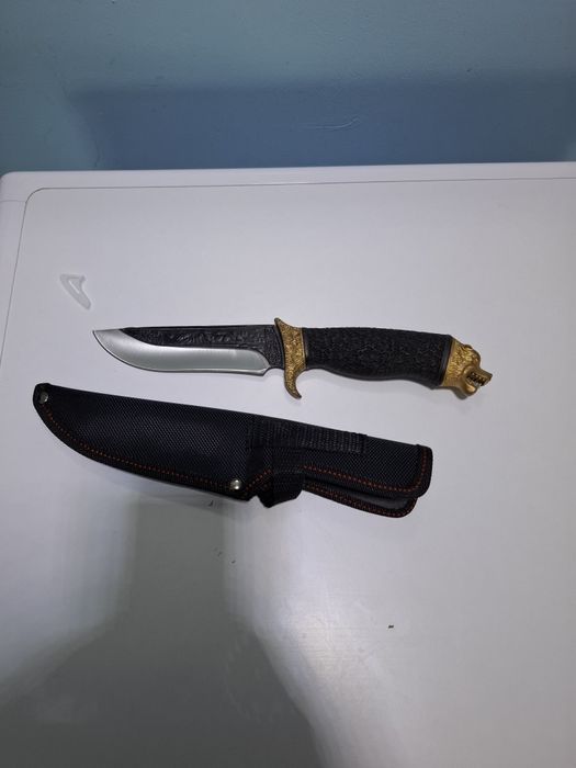 Нож със ловни мотиви