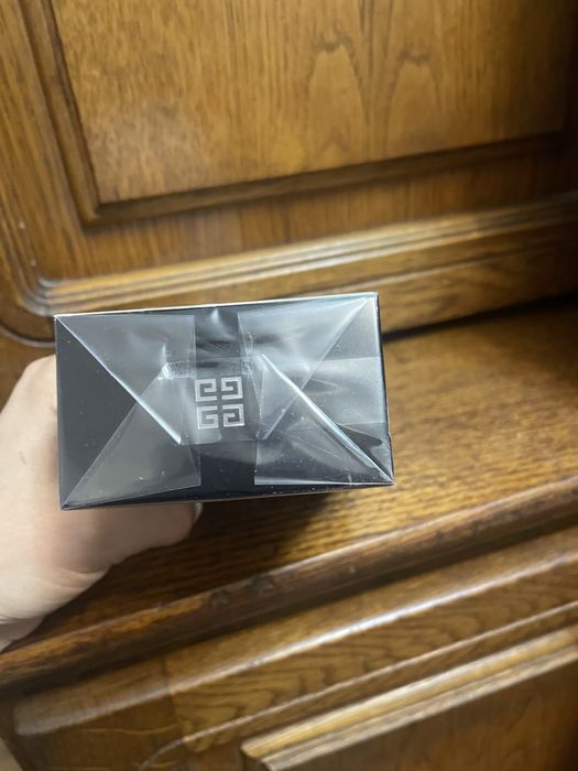 givenchy gentleman society