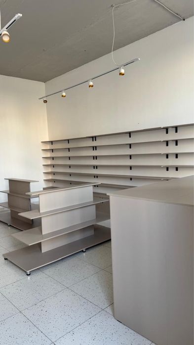 Мебель с тумбами и полками