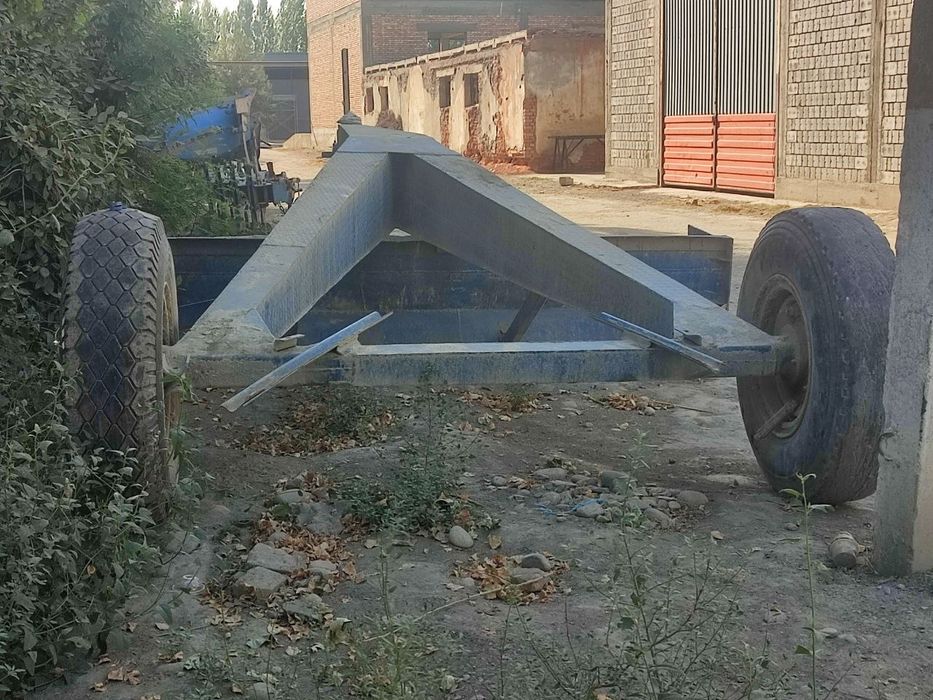 Dilinnibaza sotiladi.