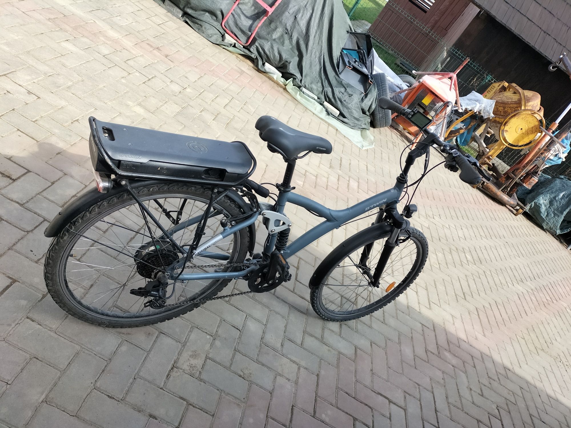 Bicicleta Btwin electrică 36v