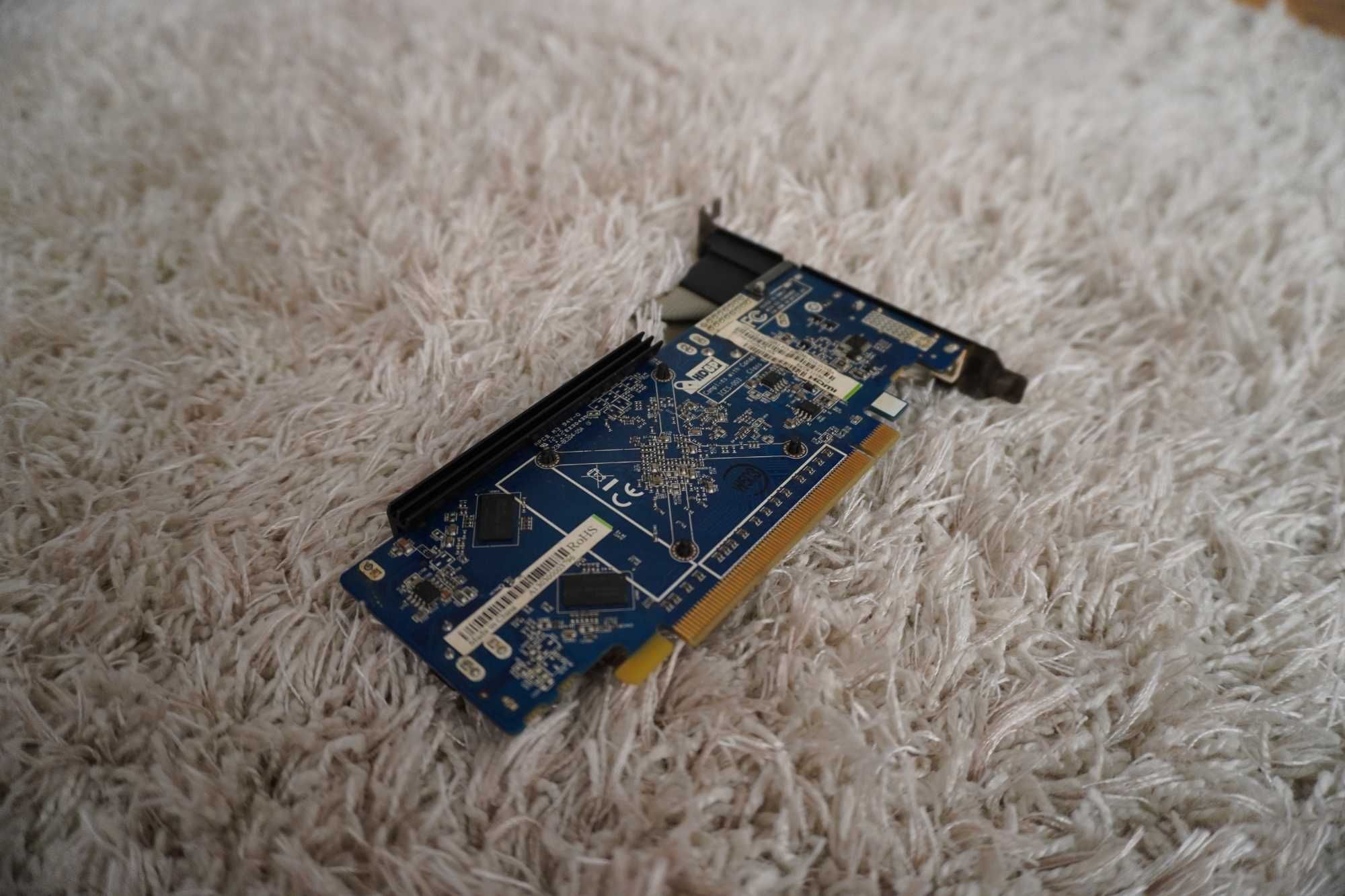 Комплект AMD ⁄дънна платка ⁄процесор ⁄рам памет ⁄видео карта ⁄