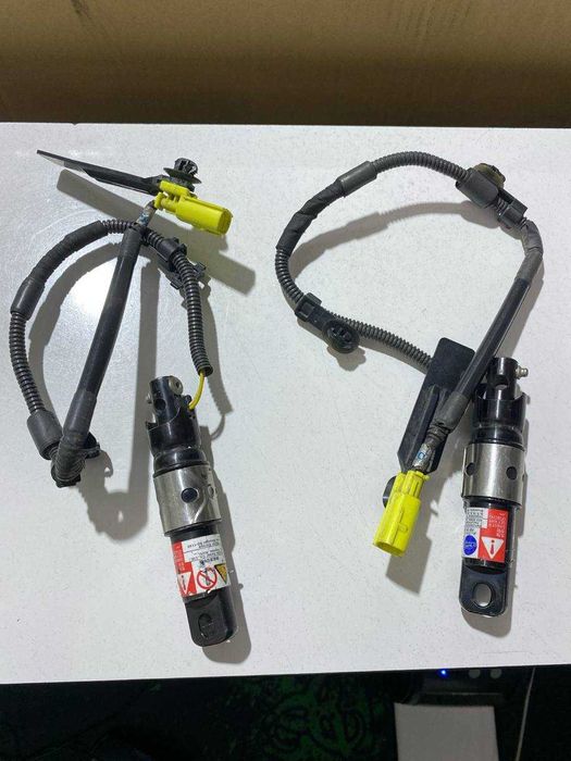 Патрон капота es 19-24 Б/у оригинал