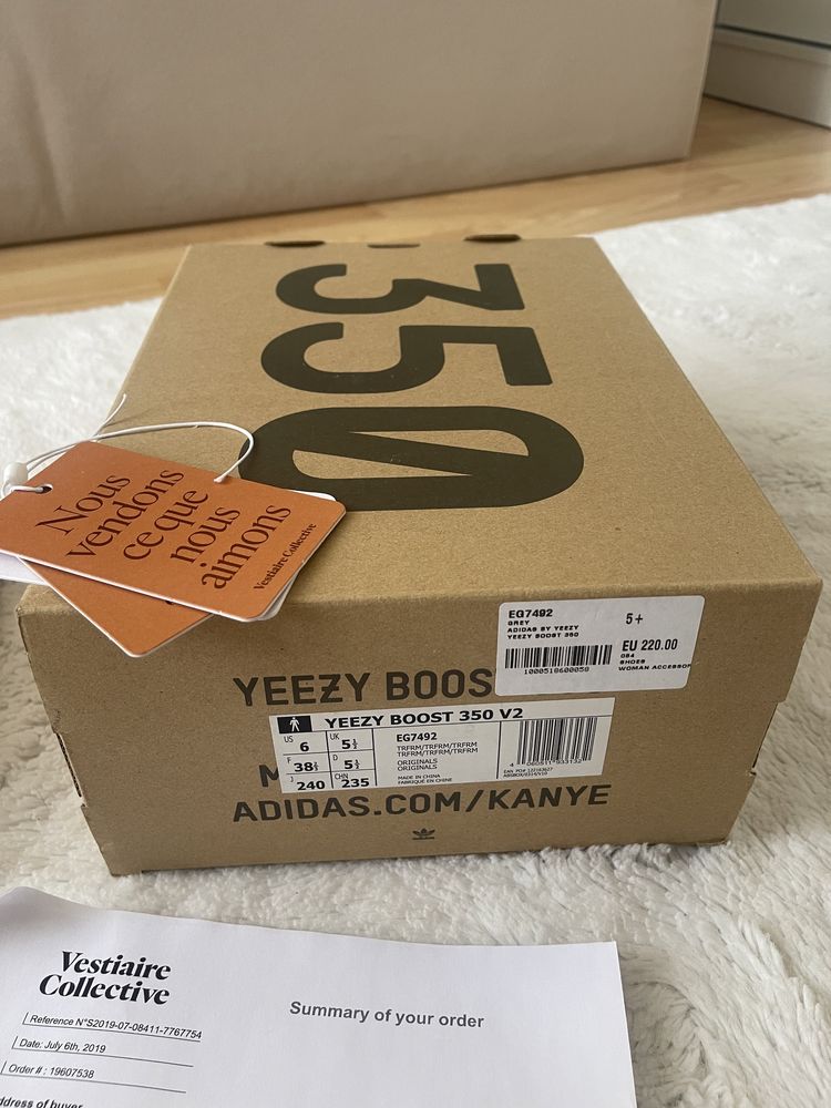 Yeezy x Adidas 350 V2 sneakers