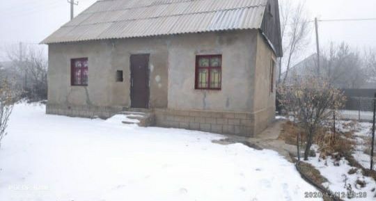 Продается участоктс времянкой в Бозарыке