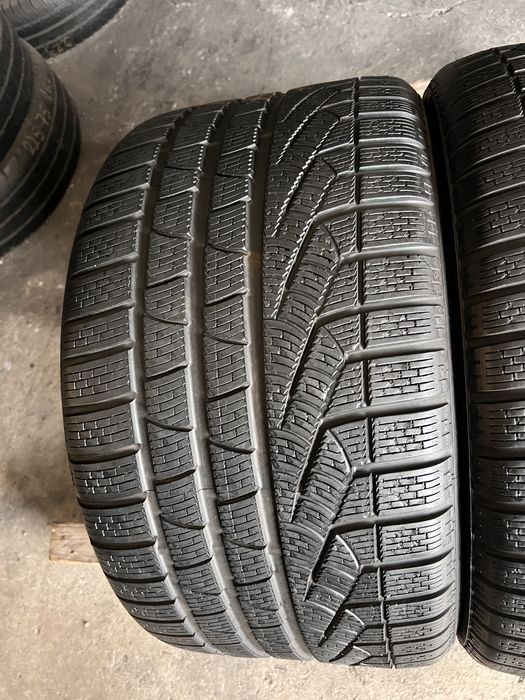 2 anvelope iarna 285/35/19 , Pirelli ,