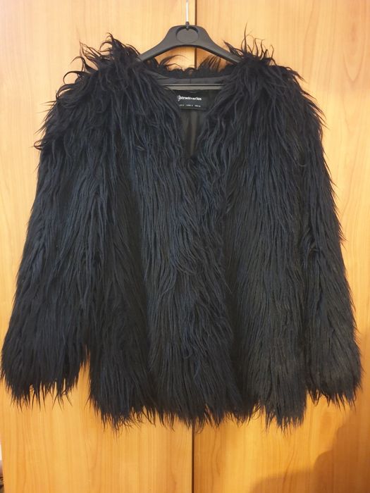 Jacheta Stradivarius din blană artificială