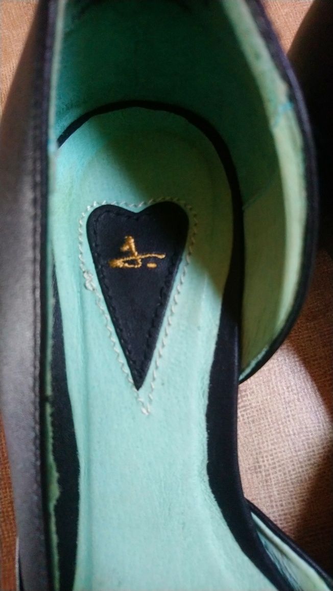 37 pantofi piele J. Shoes ca noi