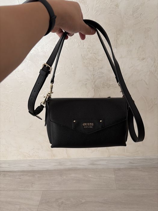 Женская сумка Guess Eco Brenton Flap Shoulder Bag