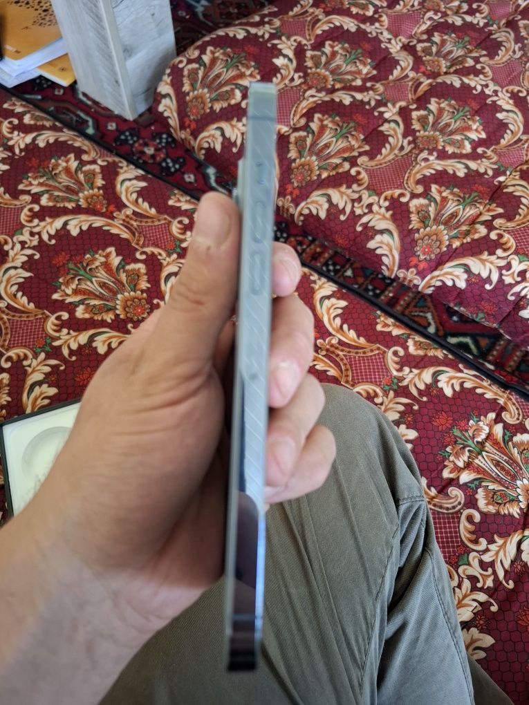 13 pro max sotiladi xolati 10/10