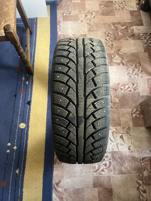 215/45/17 р 17 4 штук