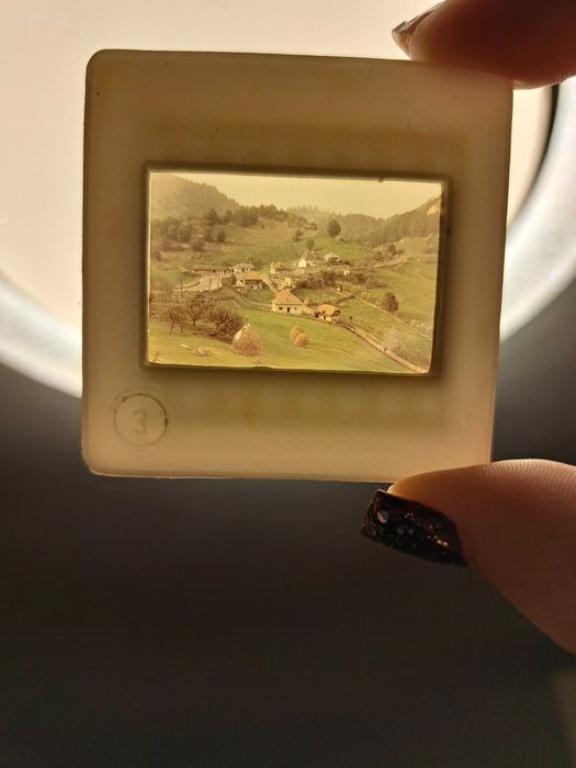 Vând Diapozitive din anul 1983