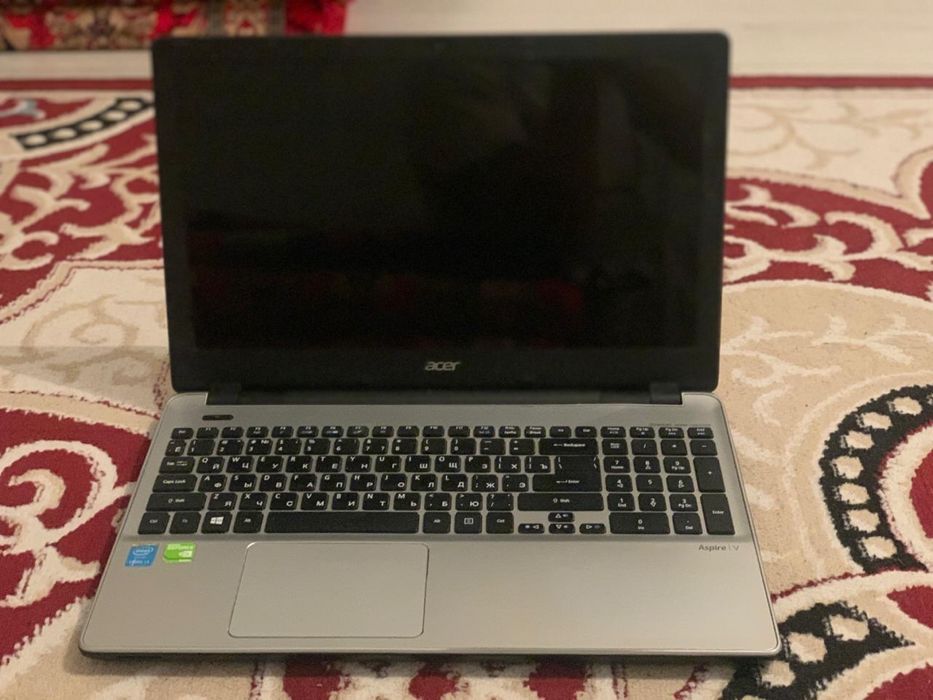 Ноутбук acer в хорошем состоянии