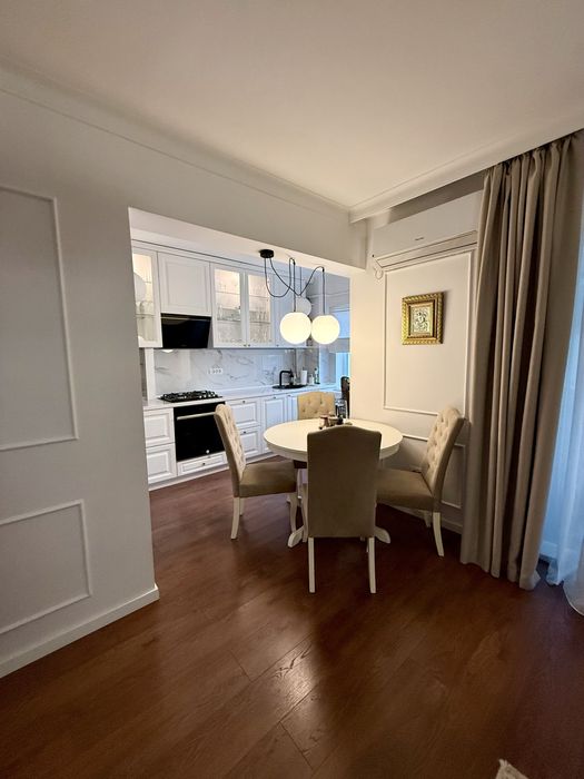 Vând apartament 3 camere mobilat și utilat complet