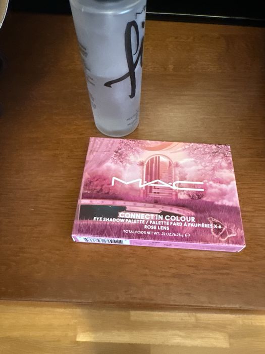 Paleta machiaj mac, nedesfacut cu eticheta