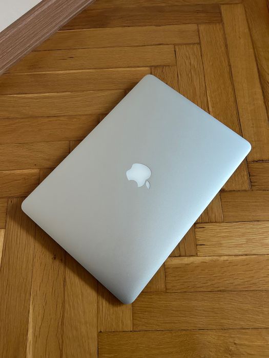 MacBook Air (13-инчов, 2017)
