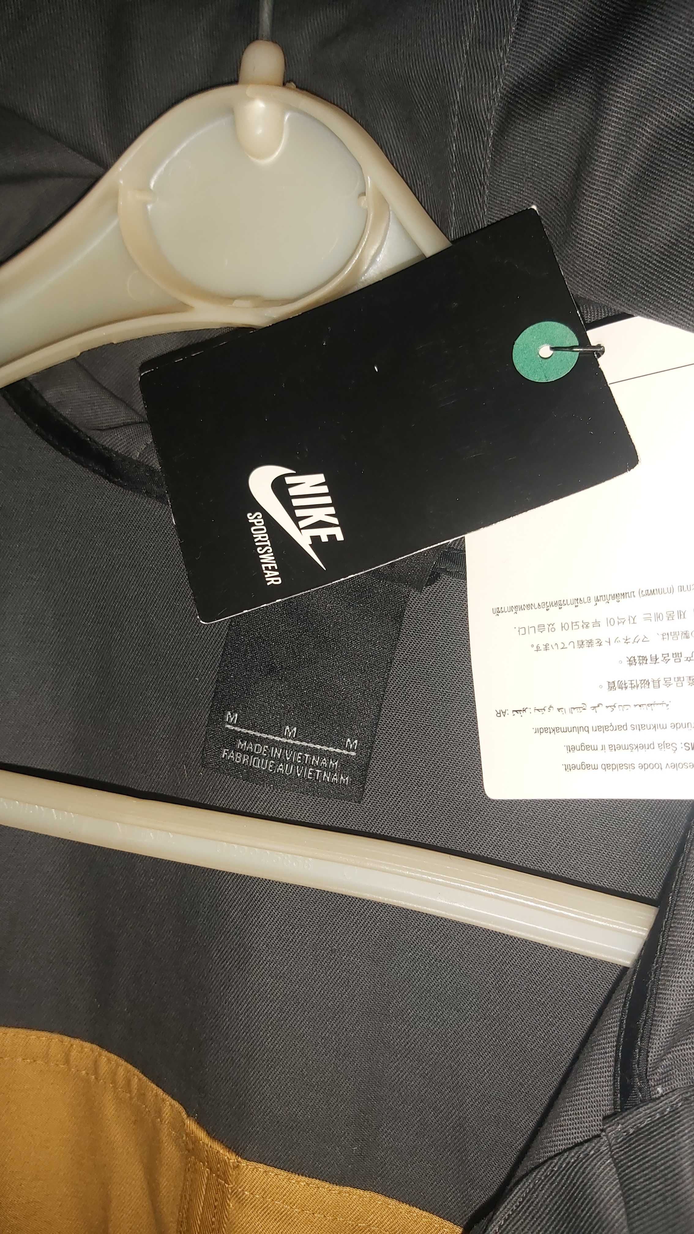 Nike NSW Преходно Яке - Размер М