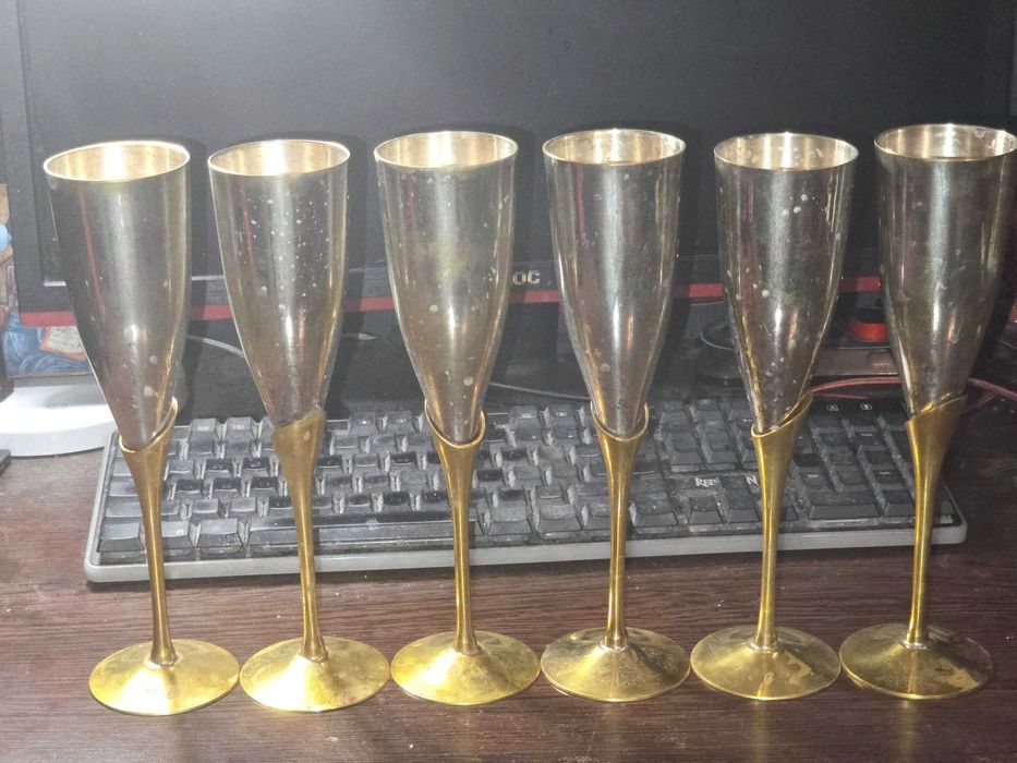 Lot vintage de 6 pahare de sampanie deosebite