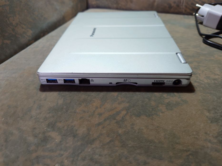 Laptop Panasonic RZ6 I5 7Y57 diagnoze auto touch 8gb ram ssd 128