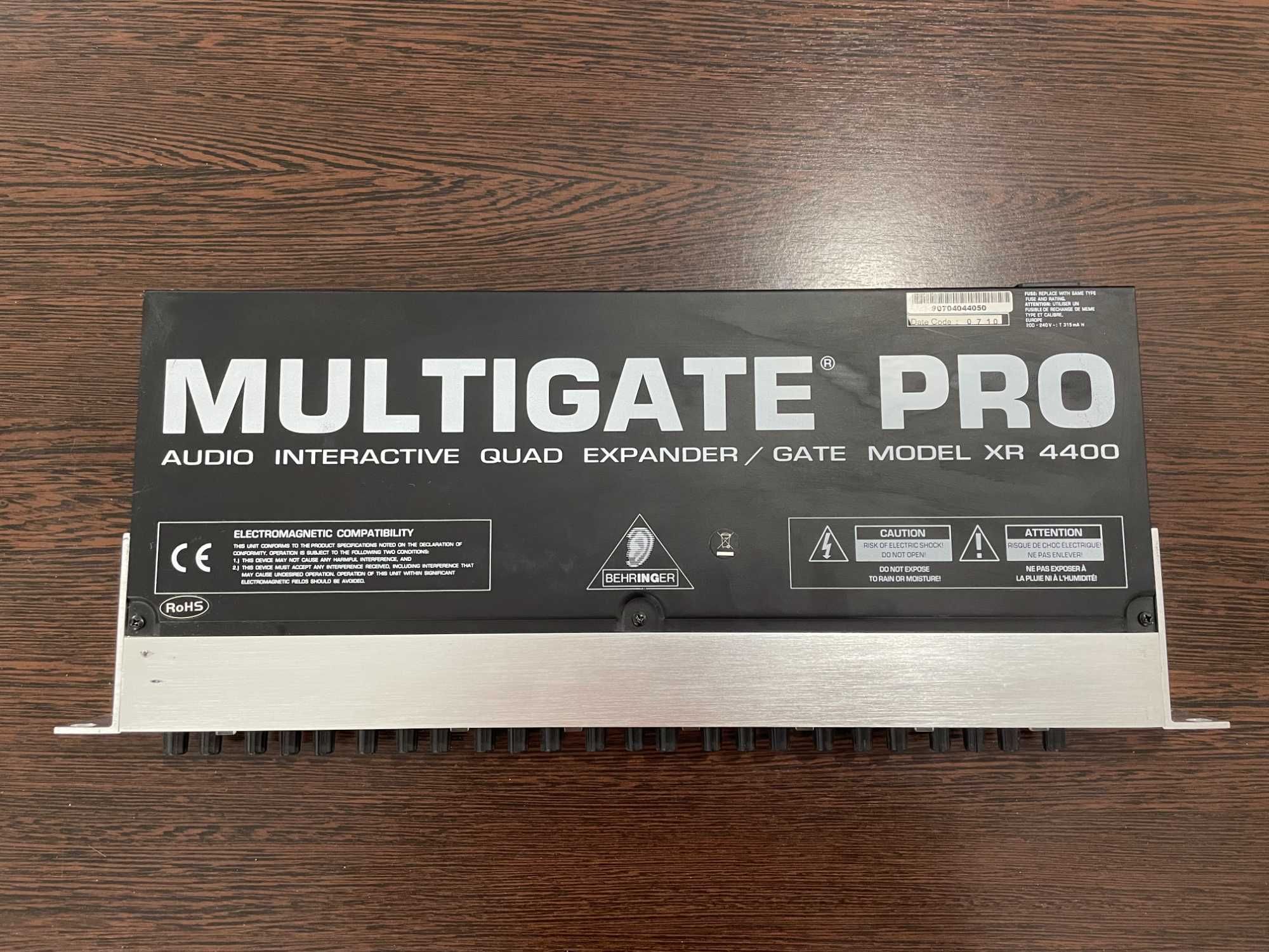 Behringer Multigate PRO XR4400
MULTIGATE