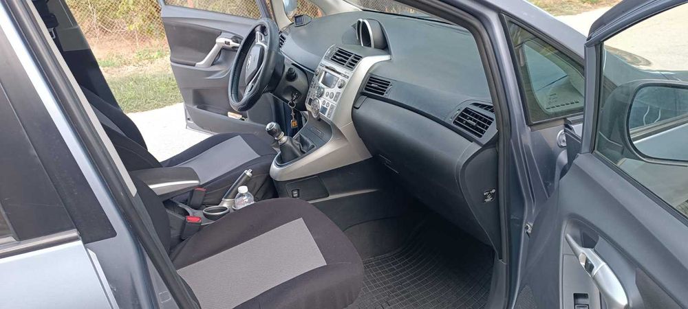 Toyota Verso 1.8i