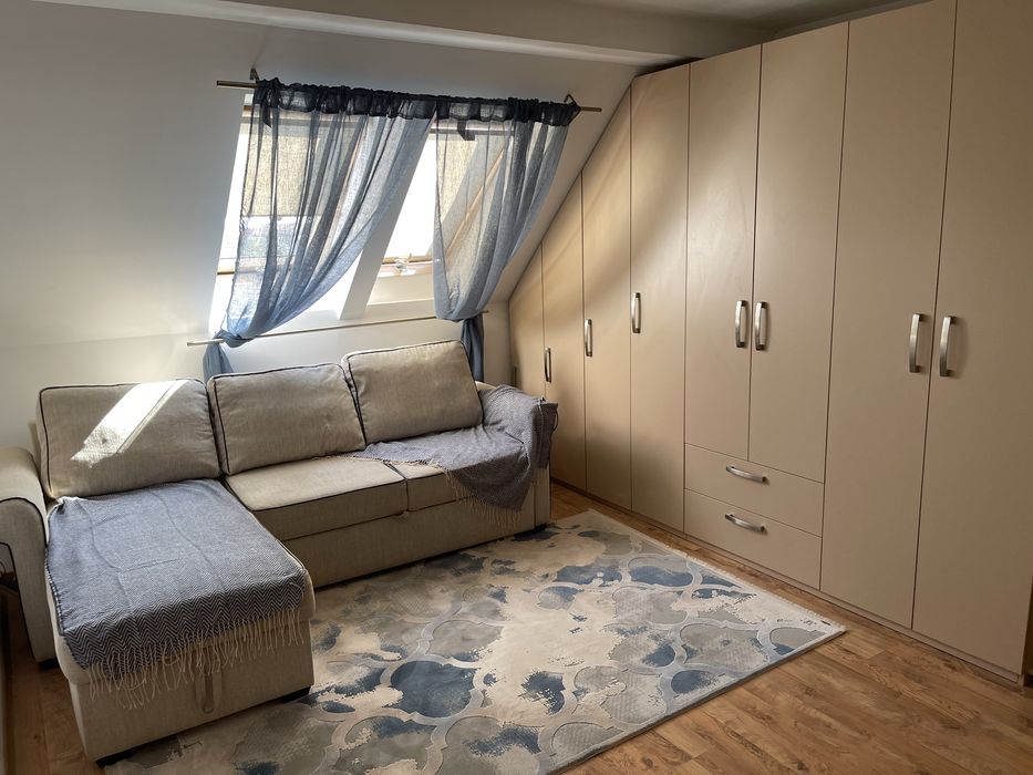 Se vinde apartament la mansarda , 2 camere, 45 m