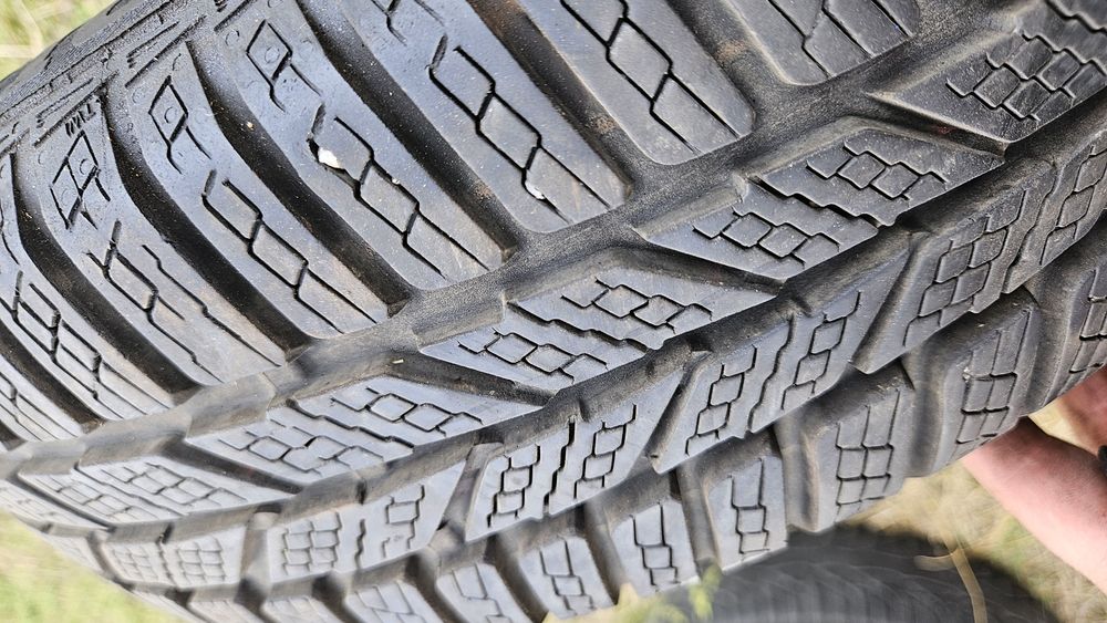 2бр гуми 165 70 14 семперит