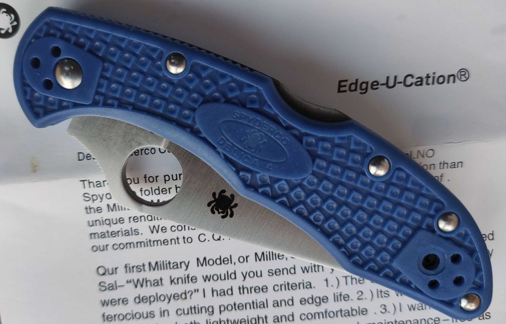 Сгъваем нож Delica 4