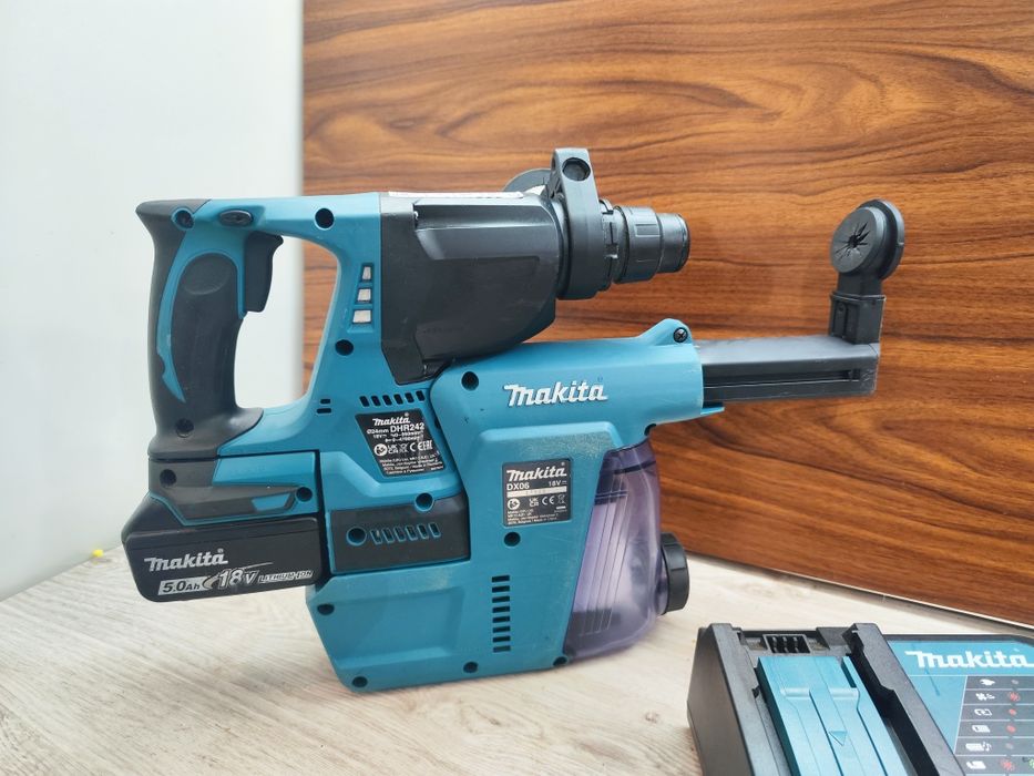 Rotopercutor NOU Makita DHR242 cu aspirator