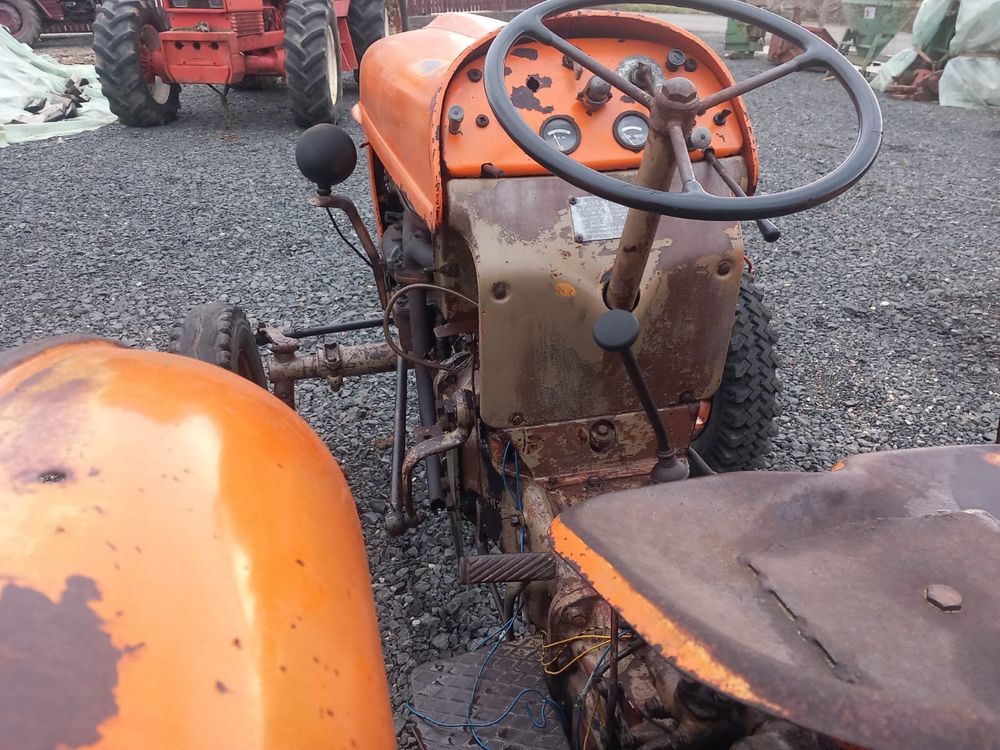 Tractor Fiat 411 45cp 4 cilindri recent adus