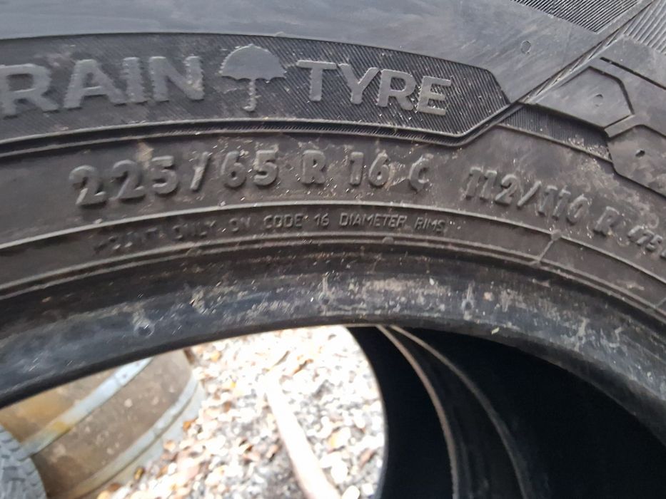 Anvelope 225/65R16C marca Uniroyal, DOT 2020, 7 mm