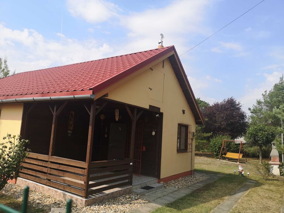 Vand casa vacanta lemn la Otvesti