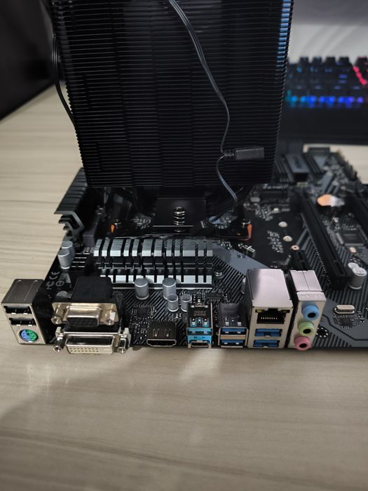 b450,r5 5500,ram 2x8gb