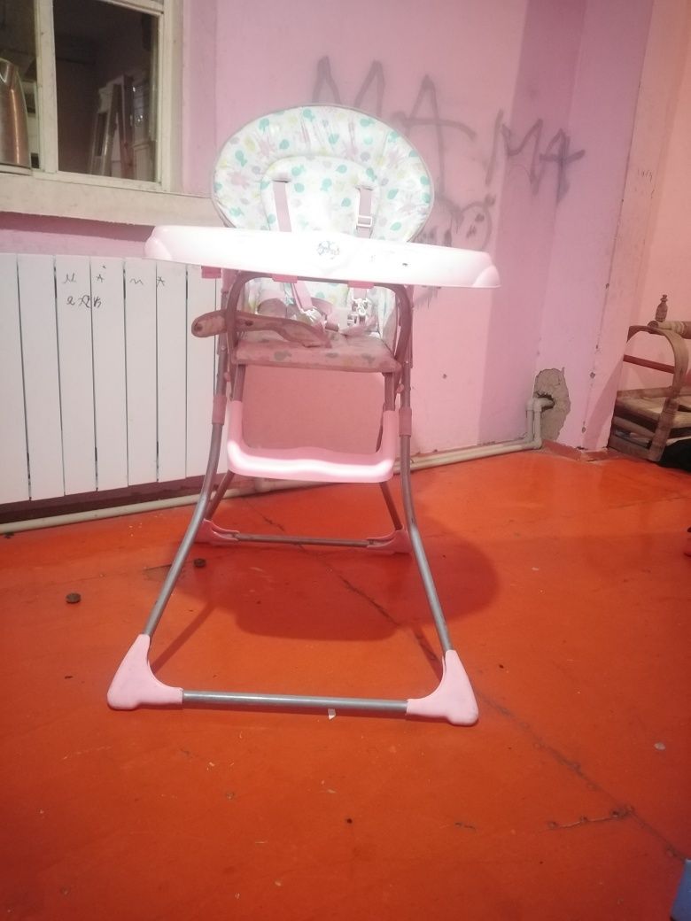 Детский столик со стульчиком 2 в 1: для кормления и игр