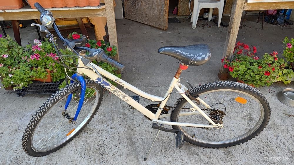 Bicicletă și trotinetă stare foarte bună