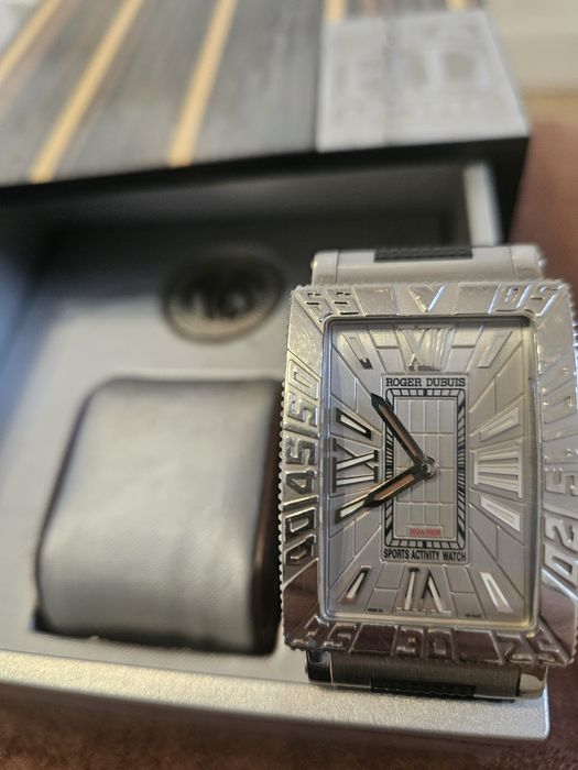 Ceas Roger Dubuis