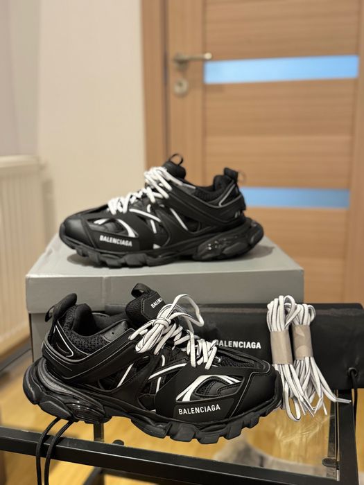 Balenciaga Track